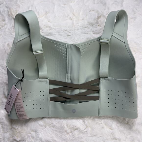 Victoria’s Secret Mint Green Featherweight Max Sports Bra Zip Strappy Back 34D - Picture 2 of 5